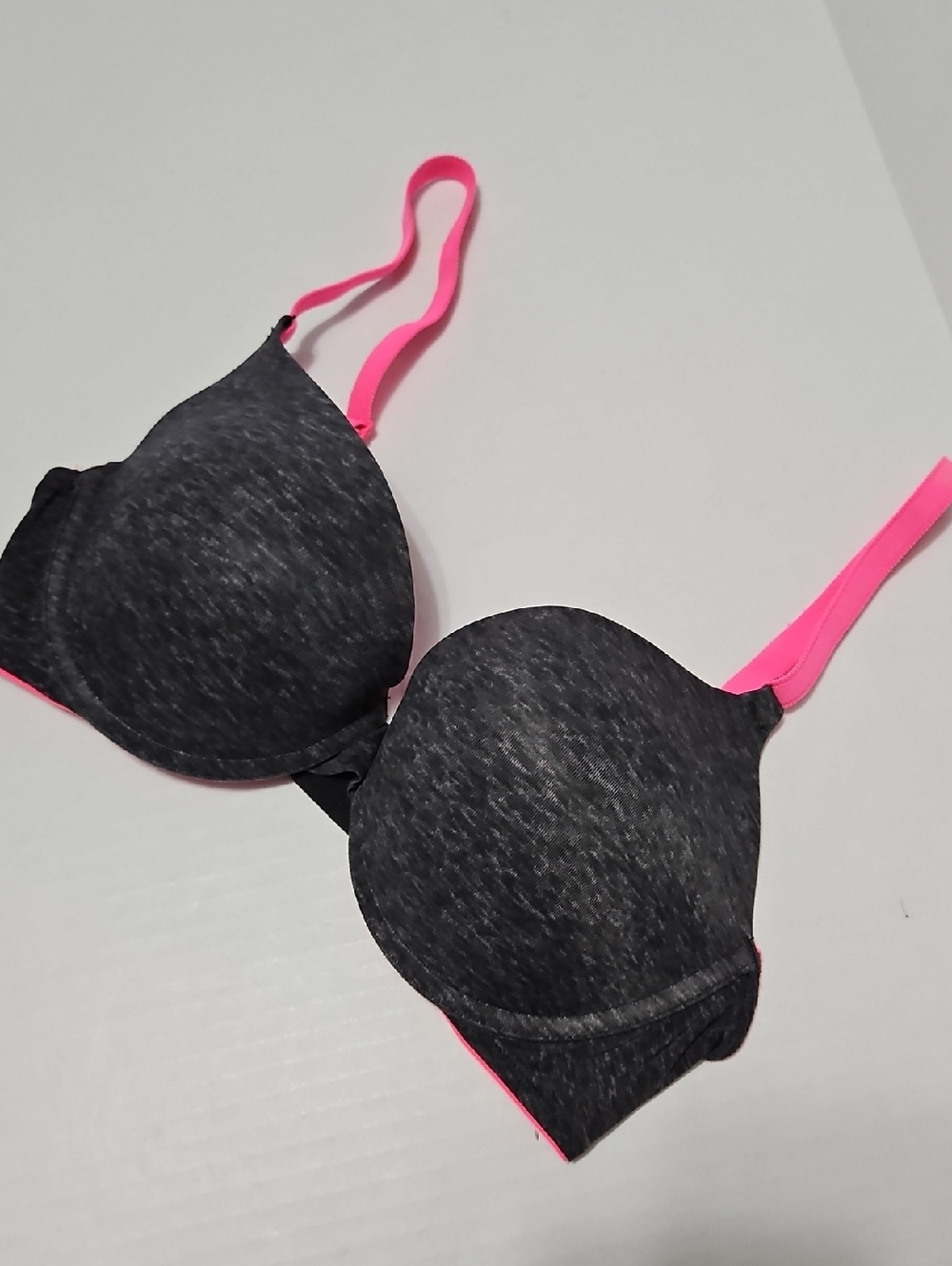 Pink Victoria's Secret Heather Charcoal Underwire Push-Up Bra Pink Straps Sz 34C